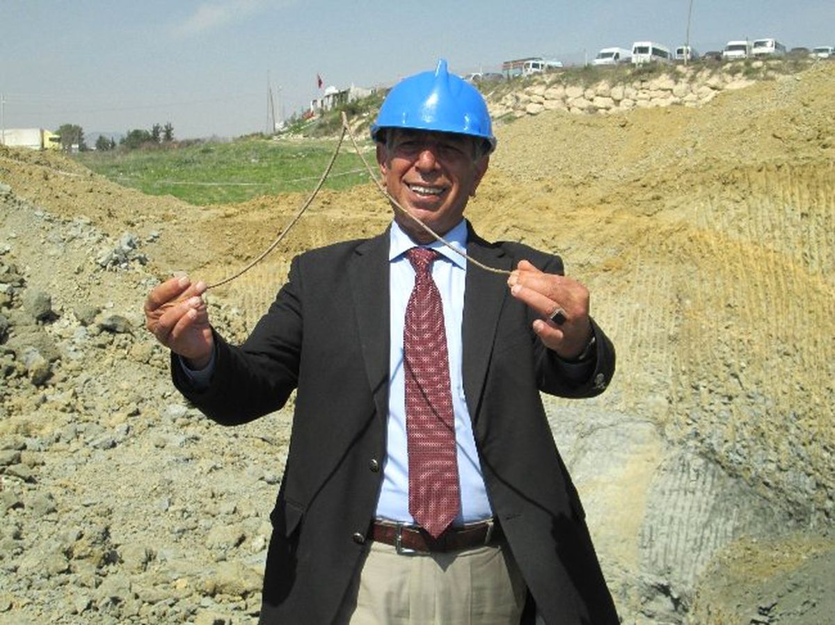 Define Bulmak İsterken Servet Harcadı