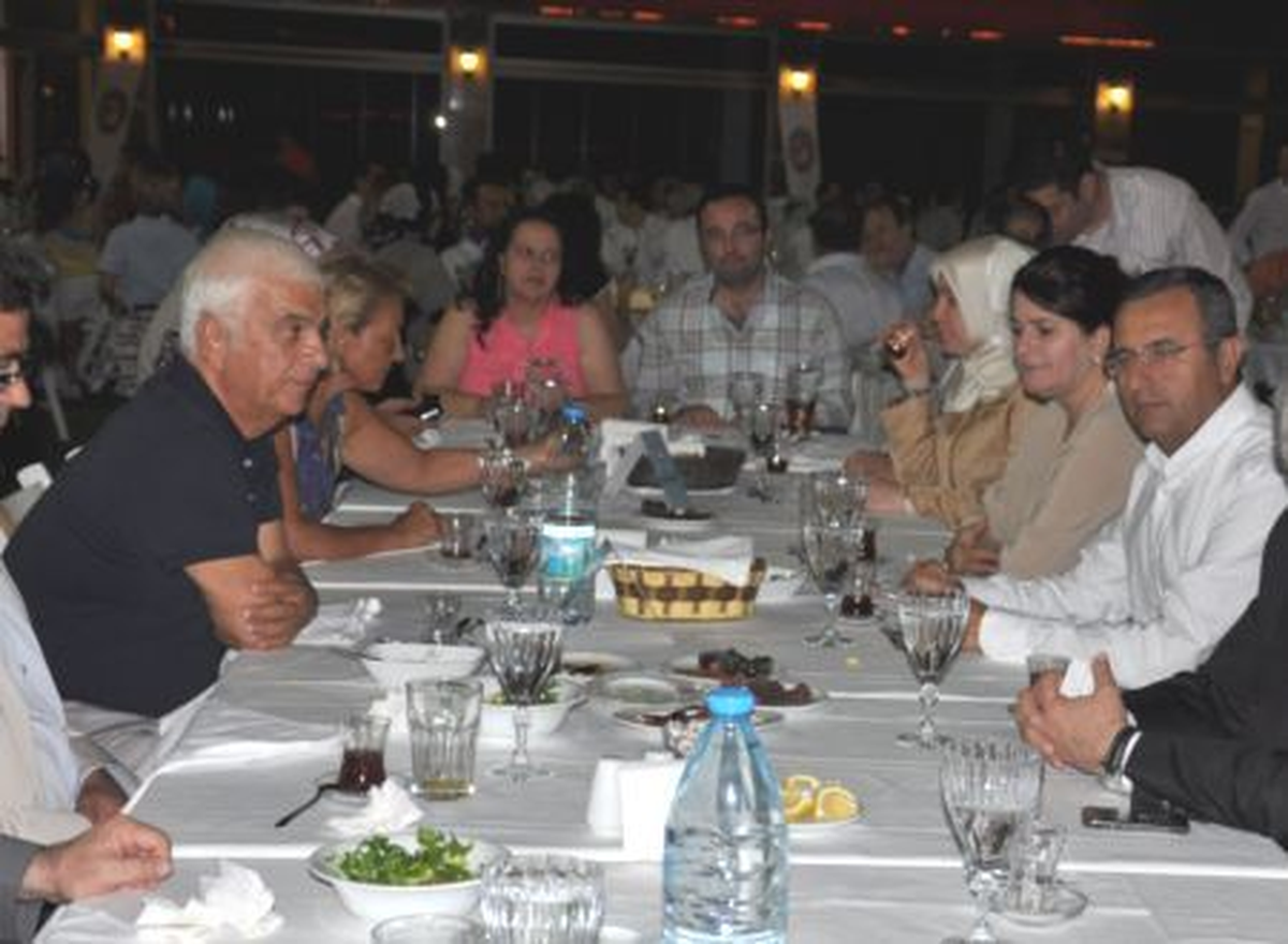 Denizli Ticaret Odası Yönetiminden İftar