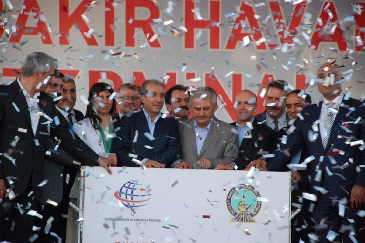 Diyarbakır Havalimanı Terminal Binası Temel Atma Töreni 3 Bakanın Katılımıyla Yapıldı