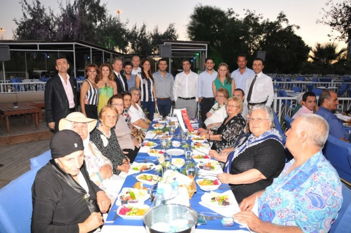 EGİAD, Huzurevi Sakinleriyle İftar Yemeğinde Bir Araya Geldi