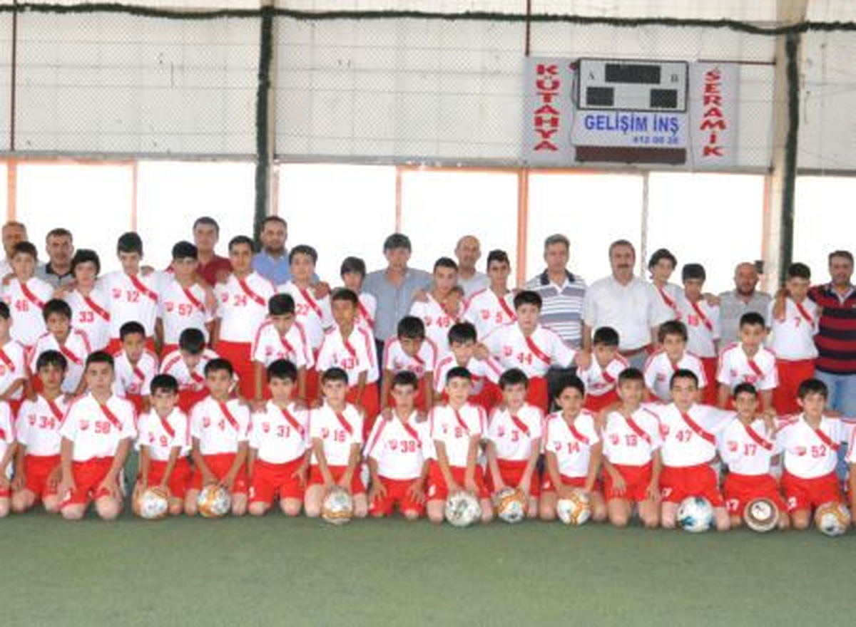 Elbistan Belediyesi\'nden Spora Destek