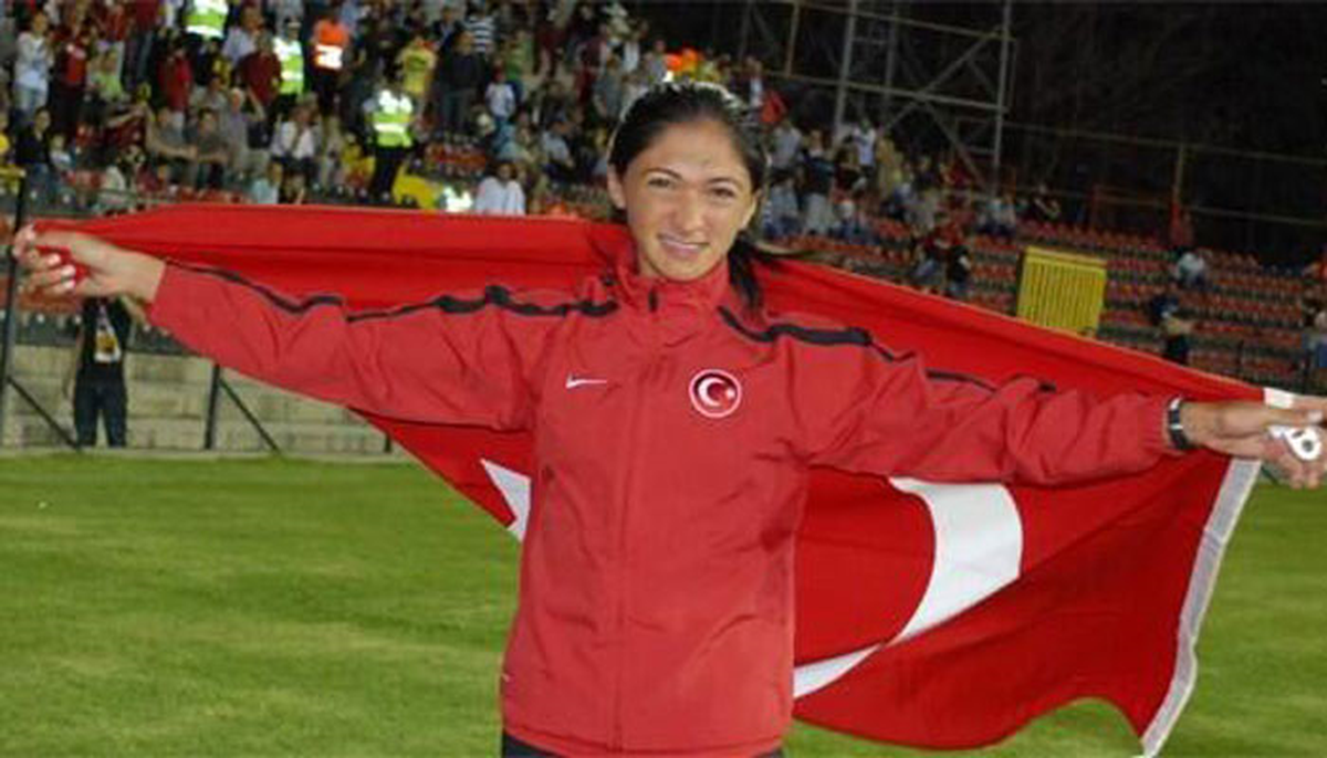 Gamze Avrupa Şampiyonu