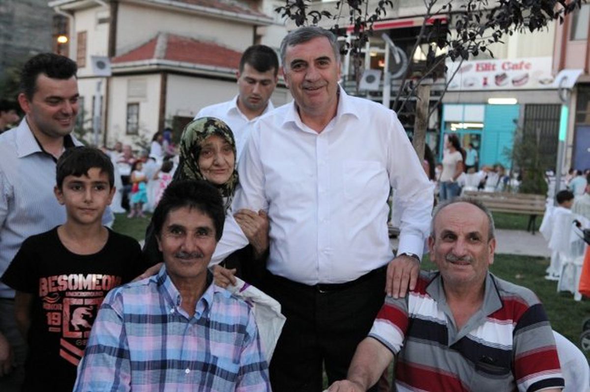 Gönül Sofraları Karasu\'da Kuruldu