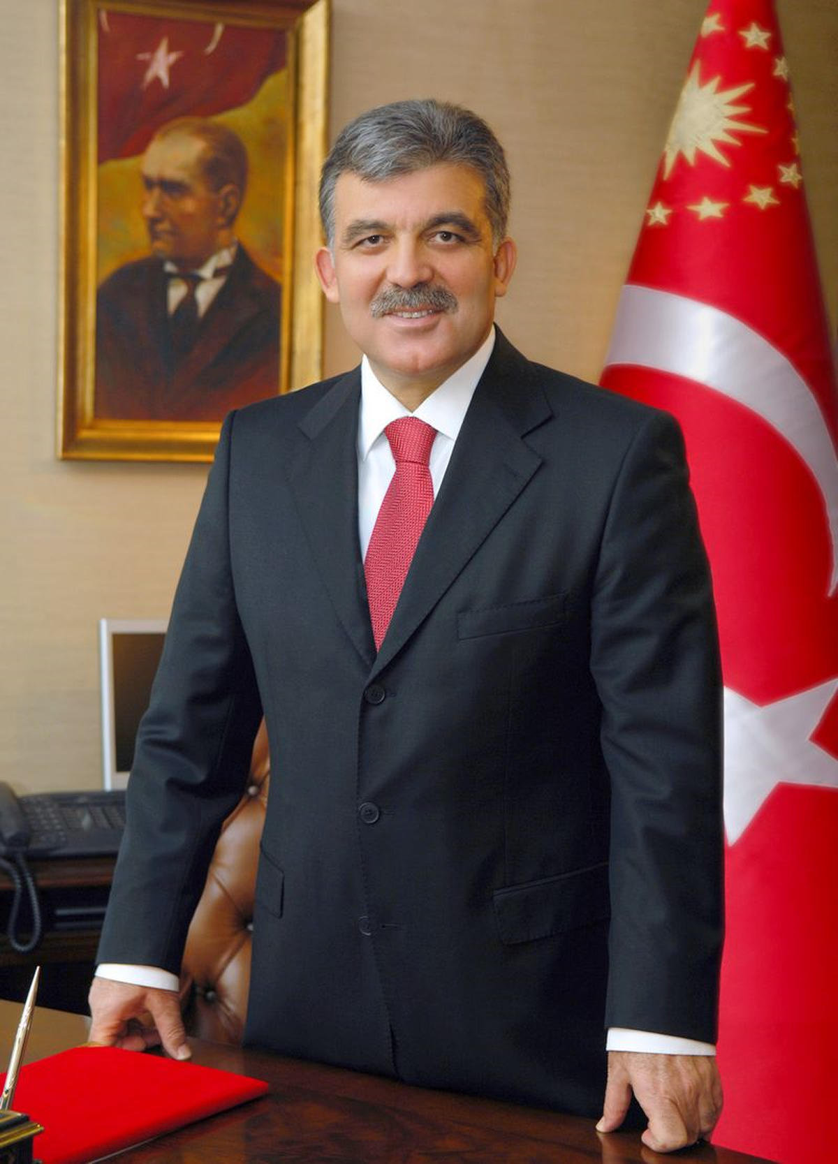 Gül, Hakan Fidan\'ı Kabul Etti