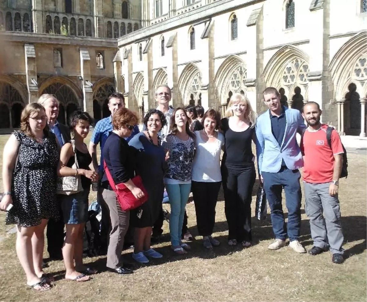 Hkü İngiltere\'de Grundtvig\'de