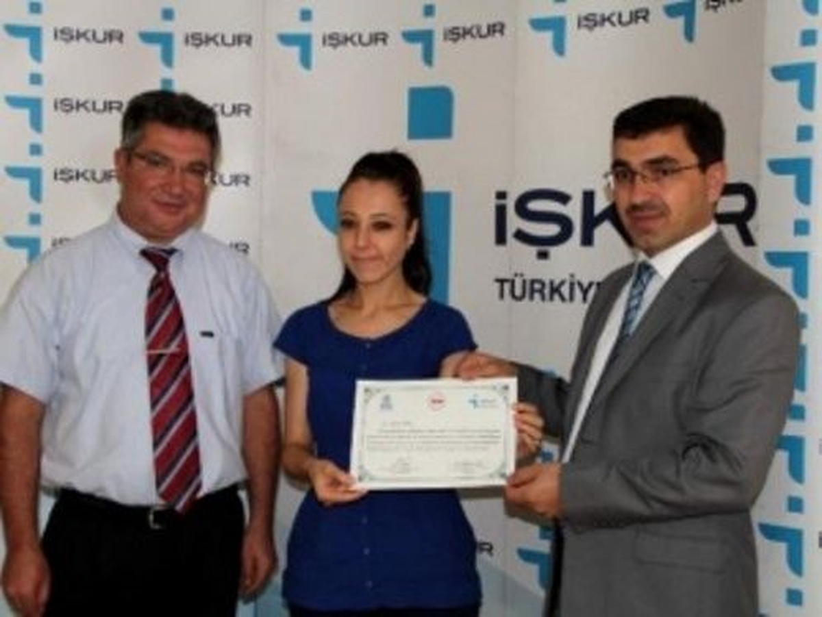 İşkur Personeli \'İşaret Dili\' Sertifikalarını Aldı