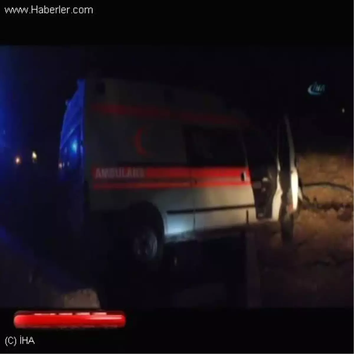 Ayvalık\'ta Ambulans Dereye Uçtu