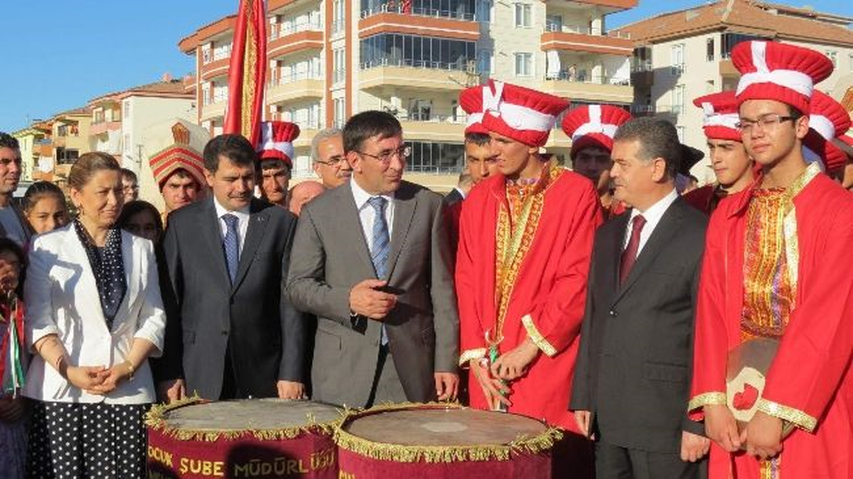 Kalkınma Bakanı Yılmaz, Malatya\'da