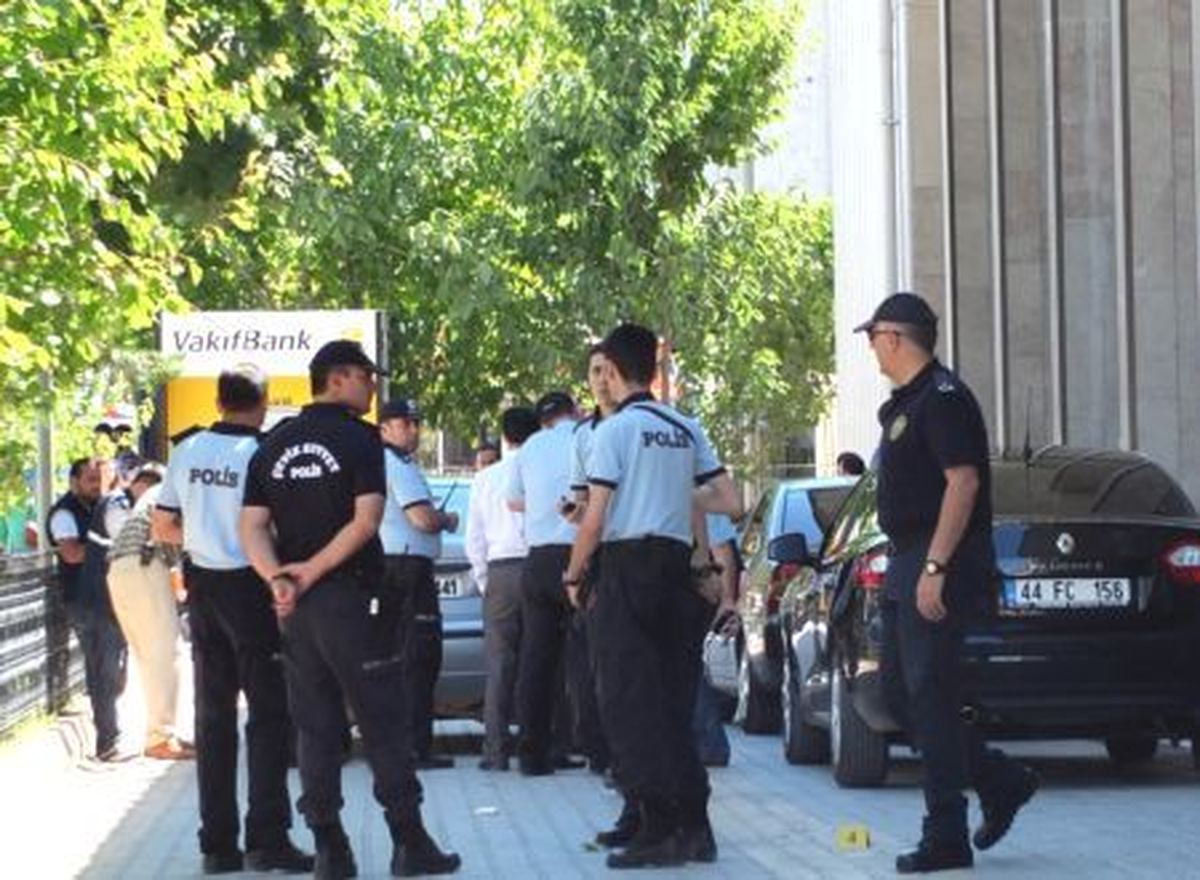 Malatya Adliyesi Önünde Çatışma: 1 Ölü, 3 Yaralı (3)