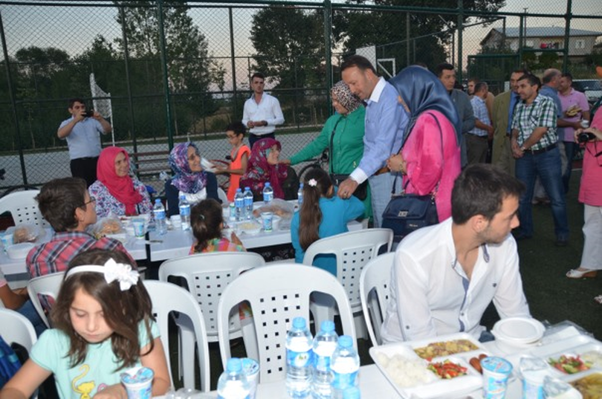 Pınarbaşı\'nda İlahi Ziyafeti