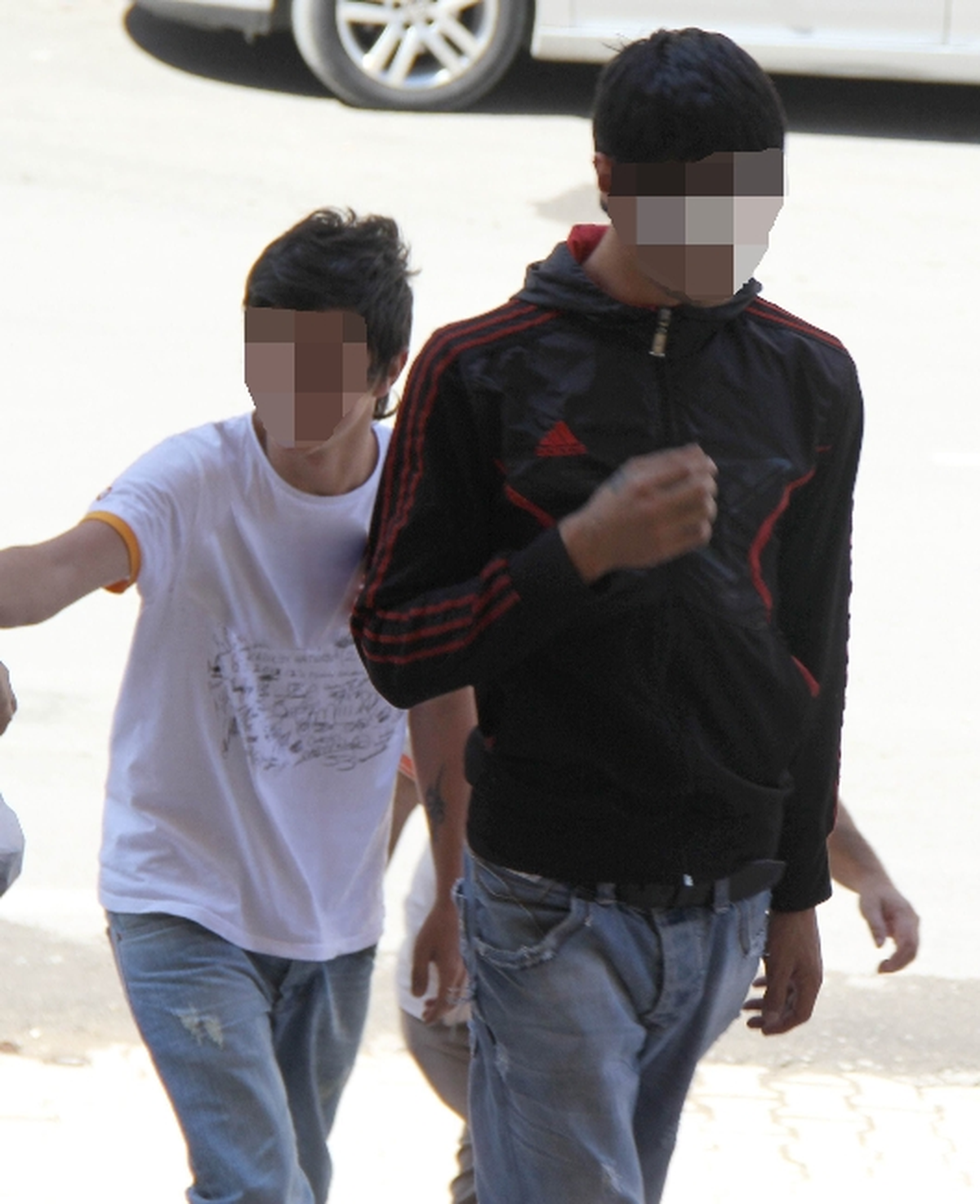 Polise Saldırı Şüphelileri Gözaltında