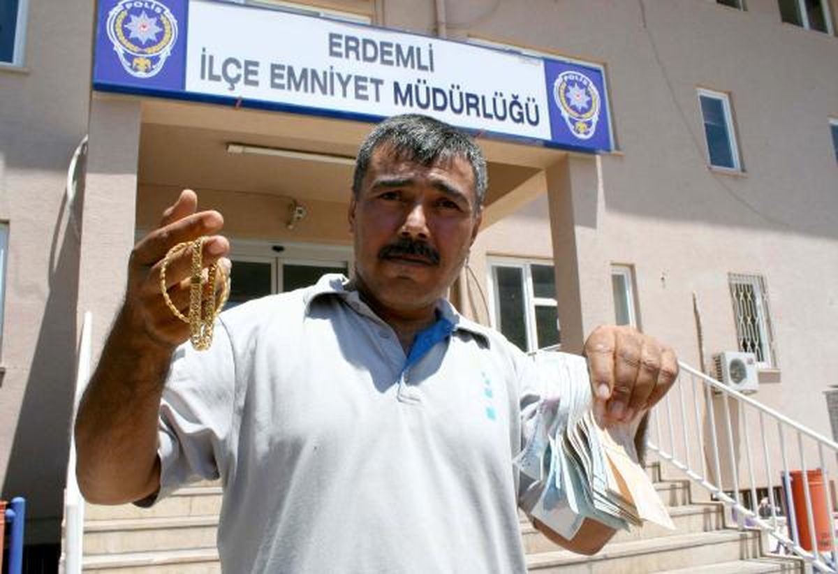 Polisin Dikkati Sayesinde Dolandırılmaktan Kurtuldu