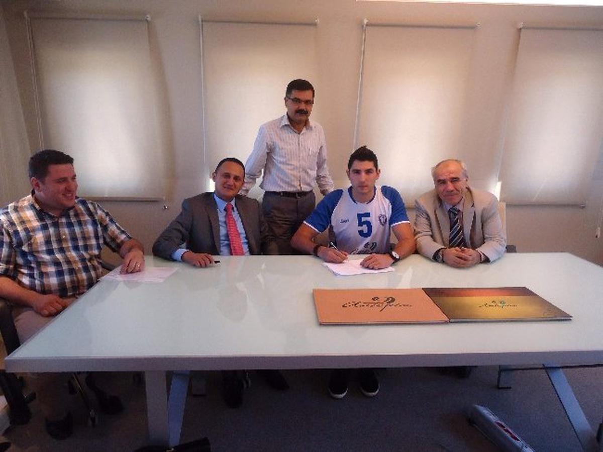 Şahinbey Belediye Voleybol Takımının Hedefi Birinci Lig