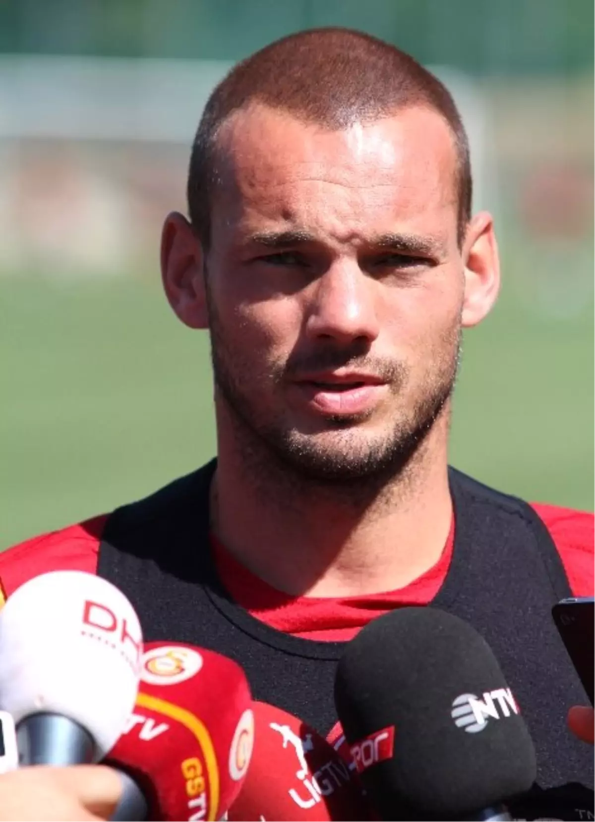 Sneijder: 10 Numaralı Forma Benim İçin Çok Değerli