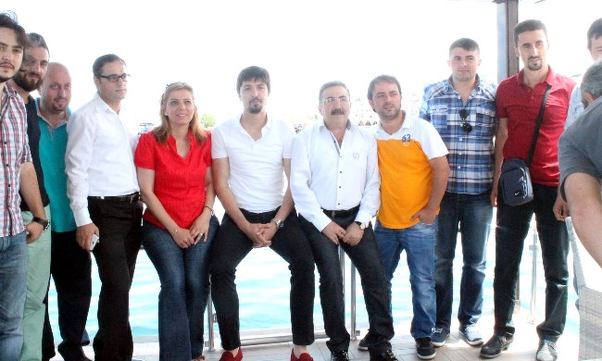 Tolga Zengin, Gözyaşlarını Tutamadı