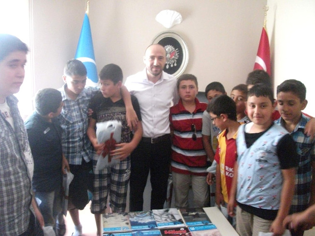 Ülkü Ocaklarından Kur\'an-I Kerim Hizmeti