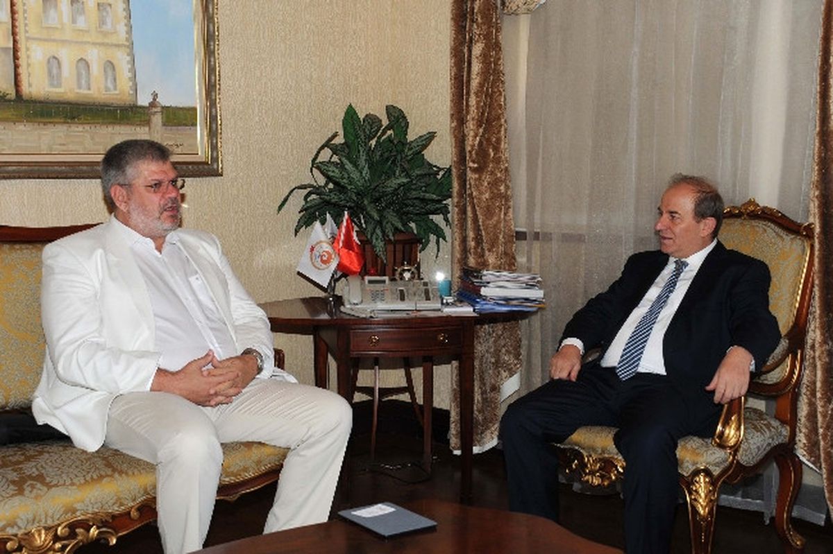 Vali Öztürk\'e Ziyaret
