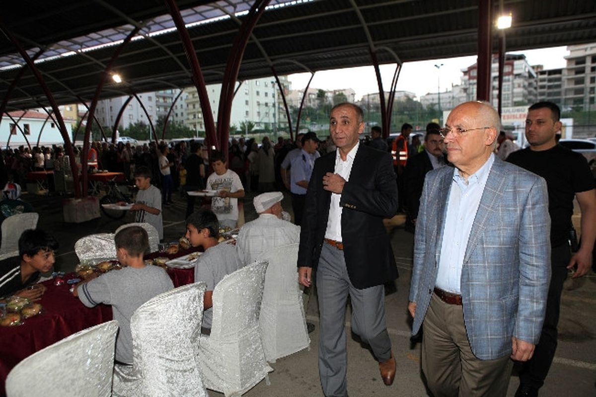 Yenimahalle\'de Ramazan Geleneği Devam Ediyor