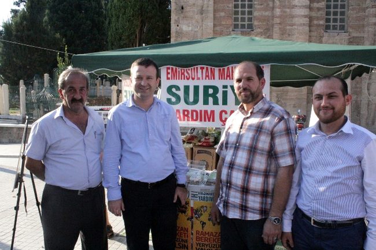 AK Parti Osmangazi\'den Suriyelilere Ramazan Yardımı