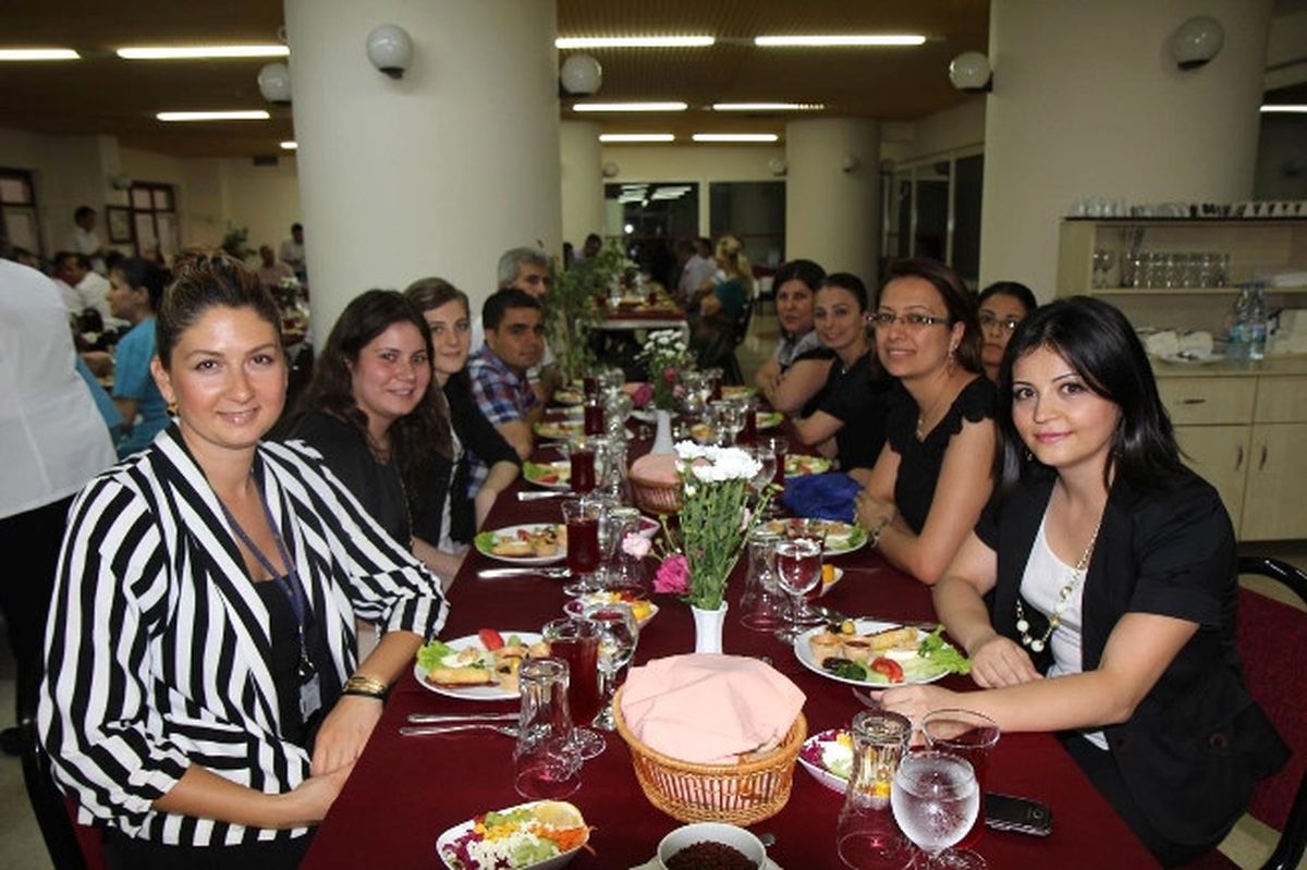 Akdeniz Üniversitesi Hastanesi Çalışanları İftar Yemeğinde Buluştu