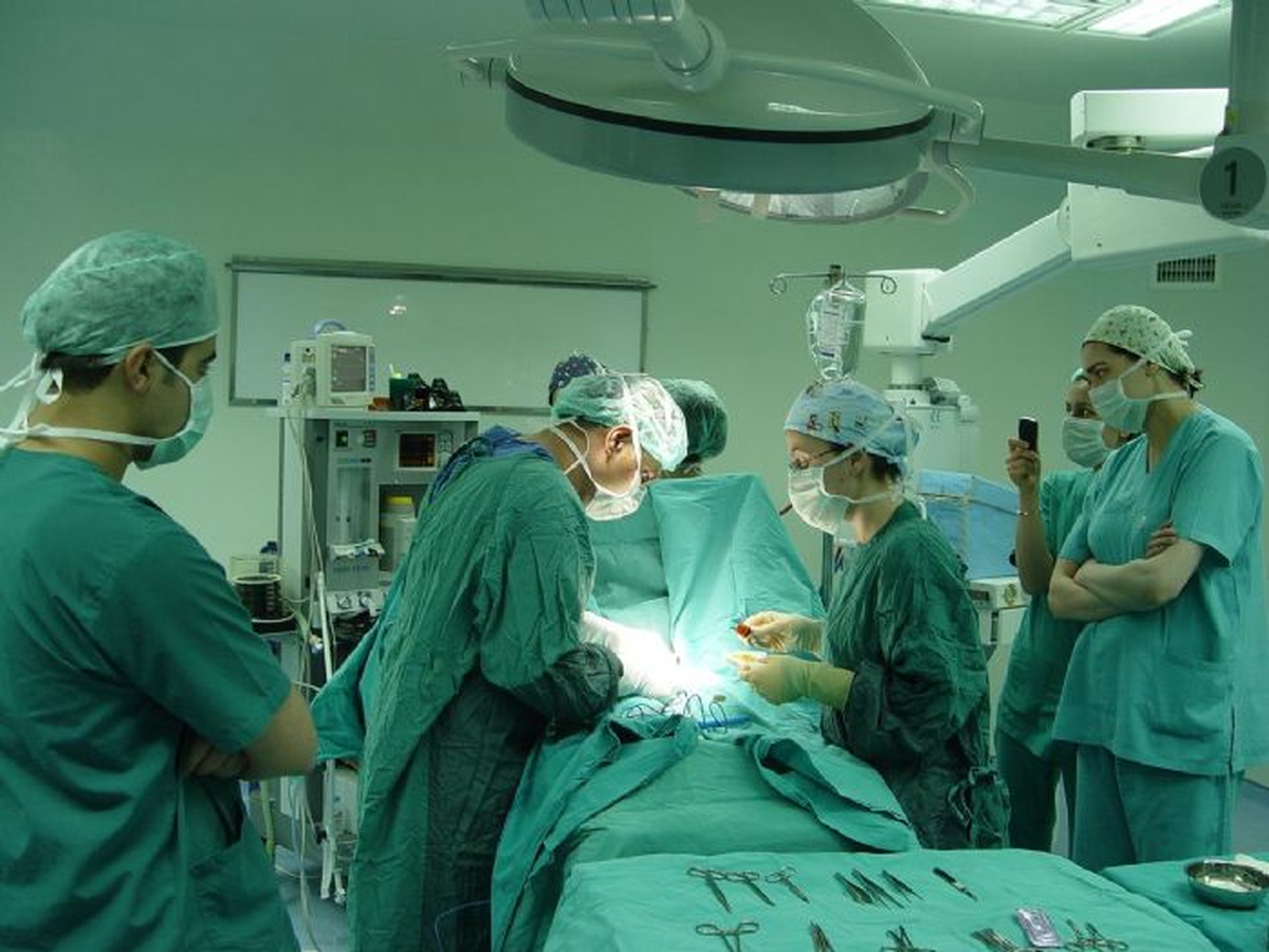 Moldovalı Doktorlar İnşaat Malzemeleriyle Ameliyat Yaptı