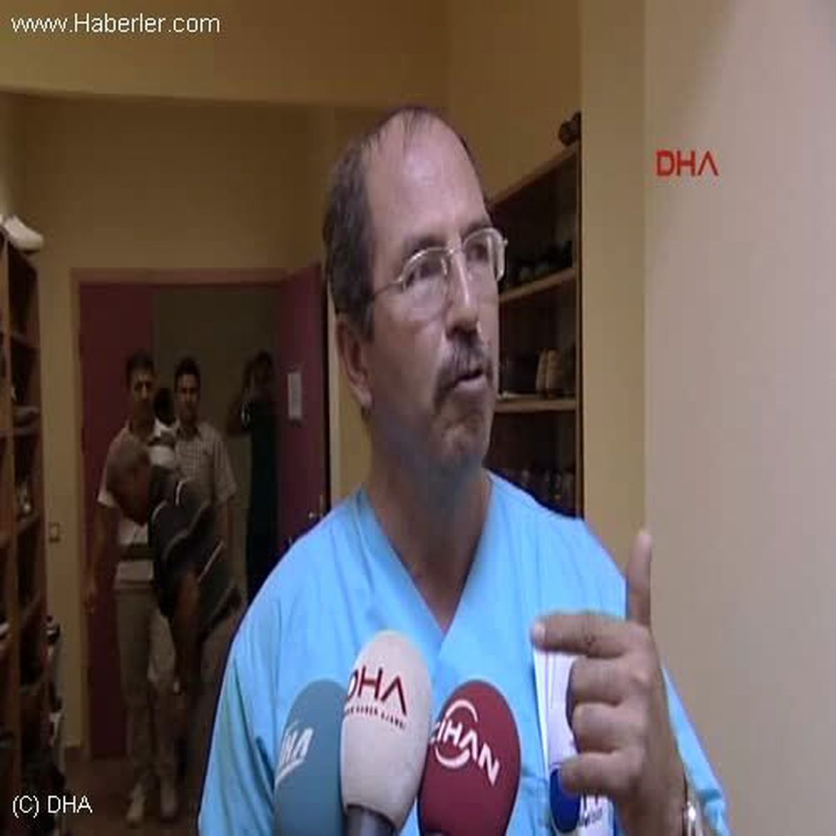 Antalya Akdeniz Üniversitesi Mescidi Cuma Namazıyla İbadete Açıldı