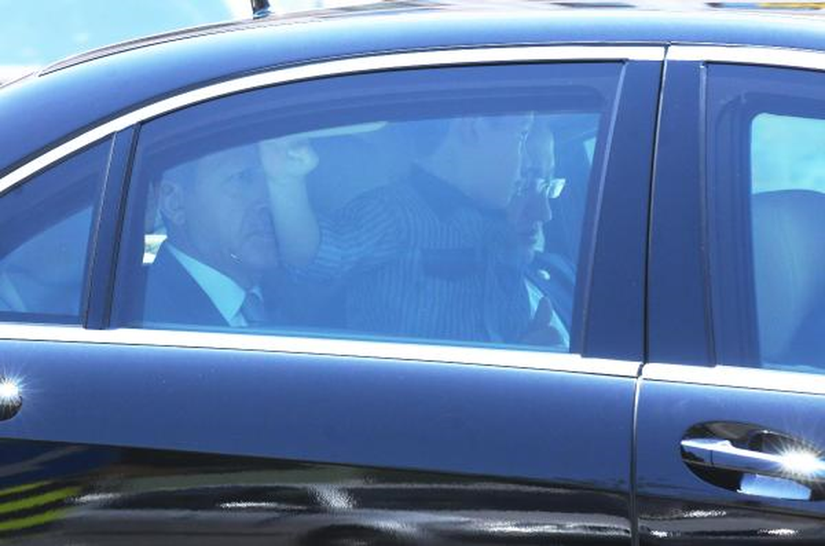 Başbakan Erdoğan Torunu ile Cuma Namazına Gitti