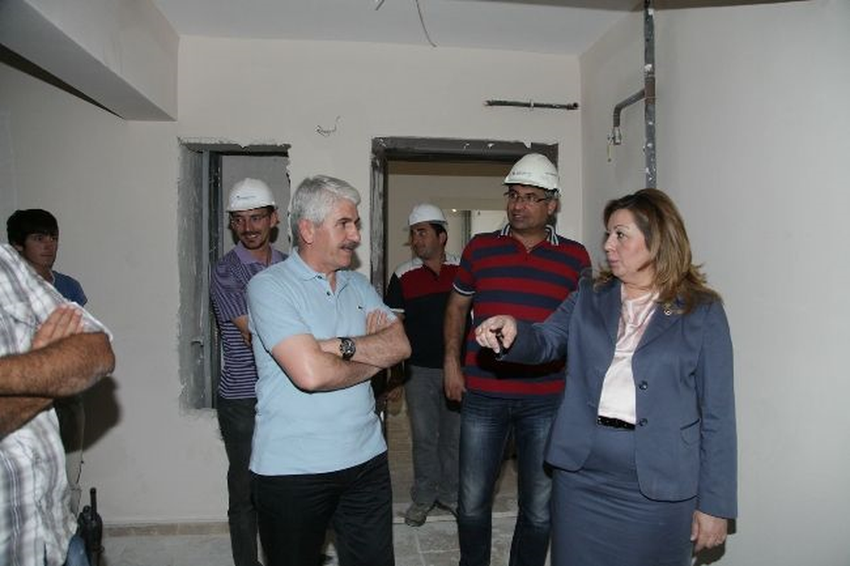 Başkan Sakallı, Hasan Polatkan Kültür Merkezi'nde İncelemede Bulundu