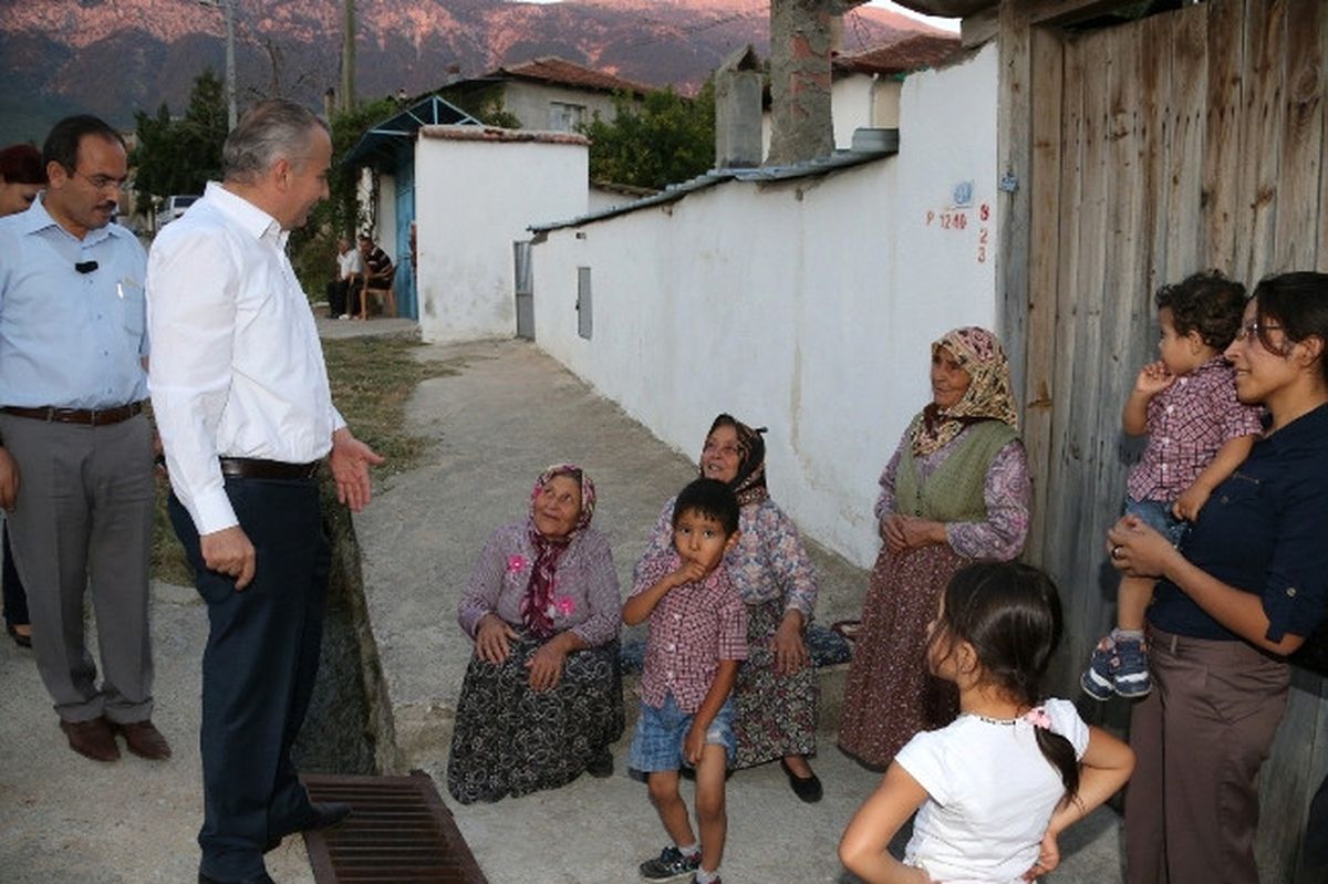 Başkan Zolan, Mahalle İftarlarına Devam Ediyor