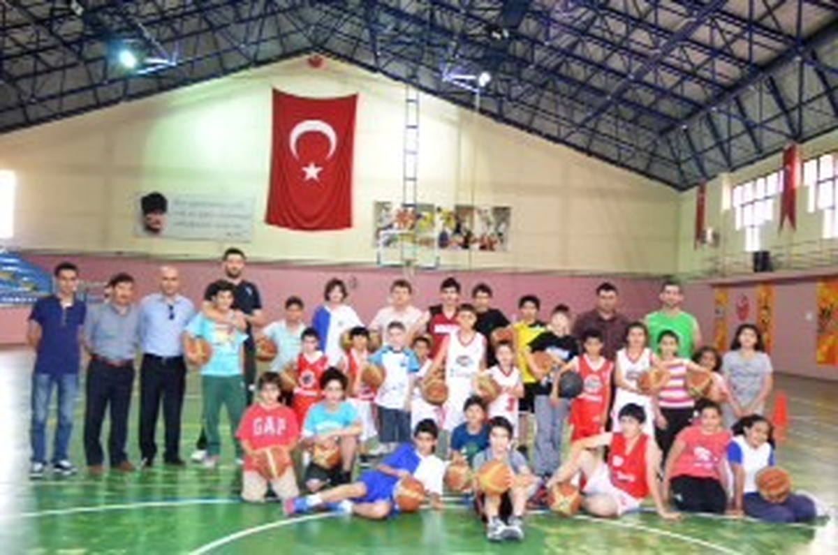 Basketbolcu Ordusu Geliyor