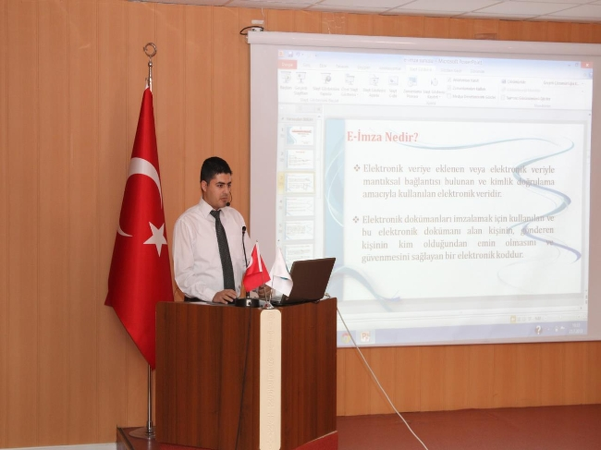 Beü\'de \'Elektronik İmza\' Konulu Seminer