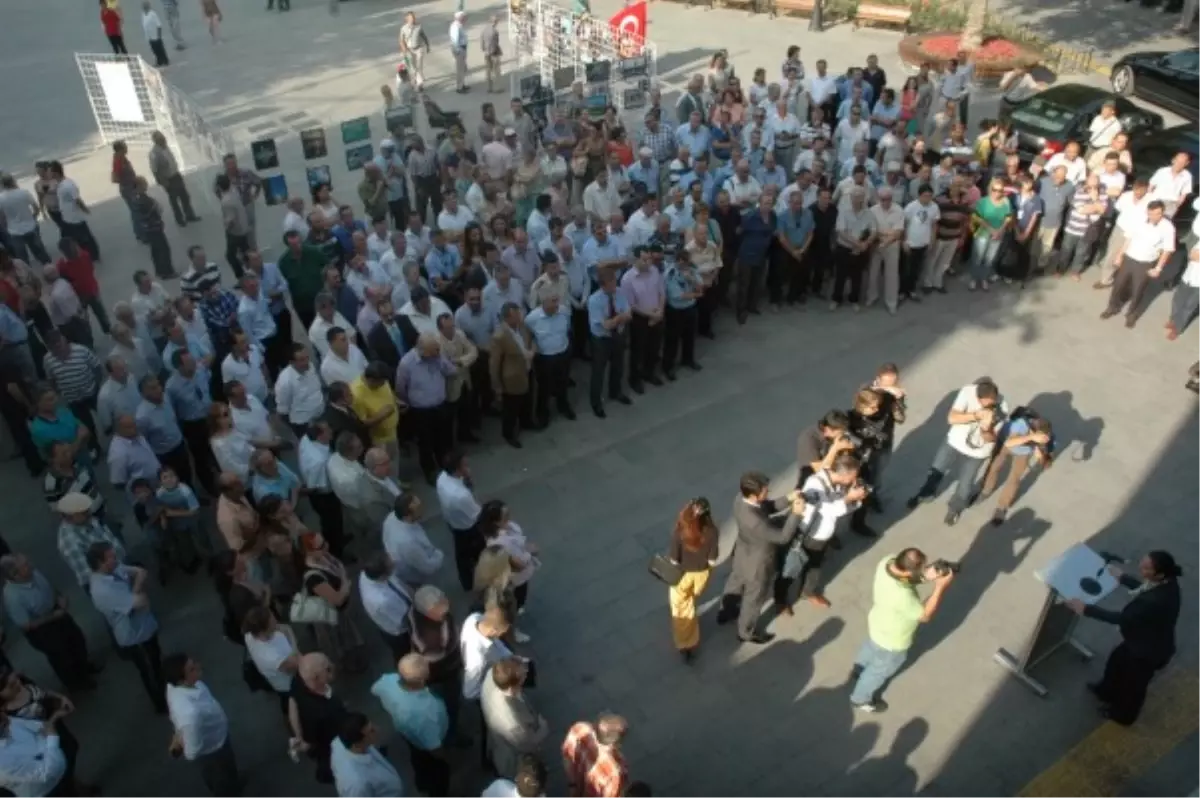 Çorlu Gazeteciler Derneği'nden Fotoğraf Sergisi