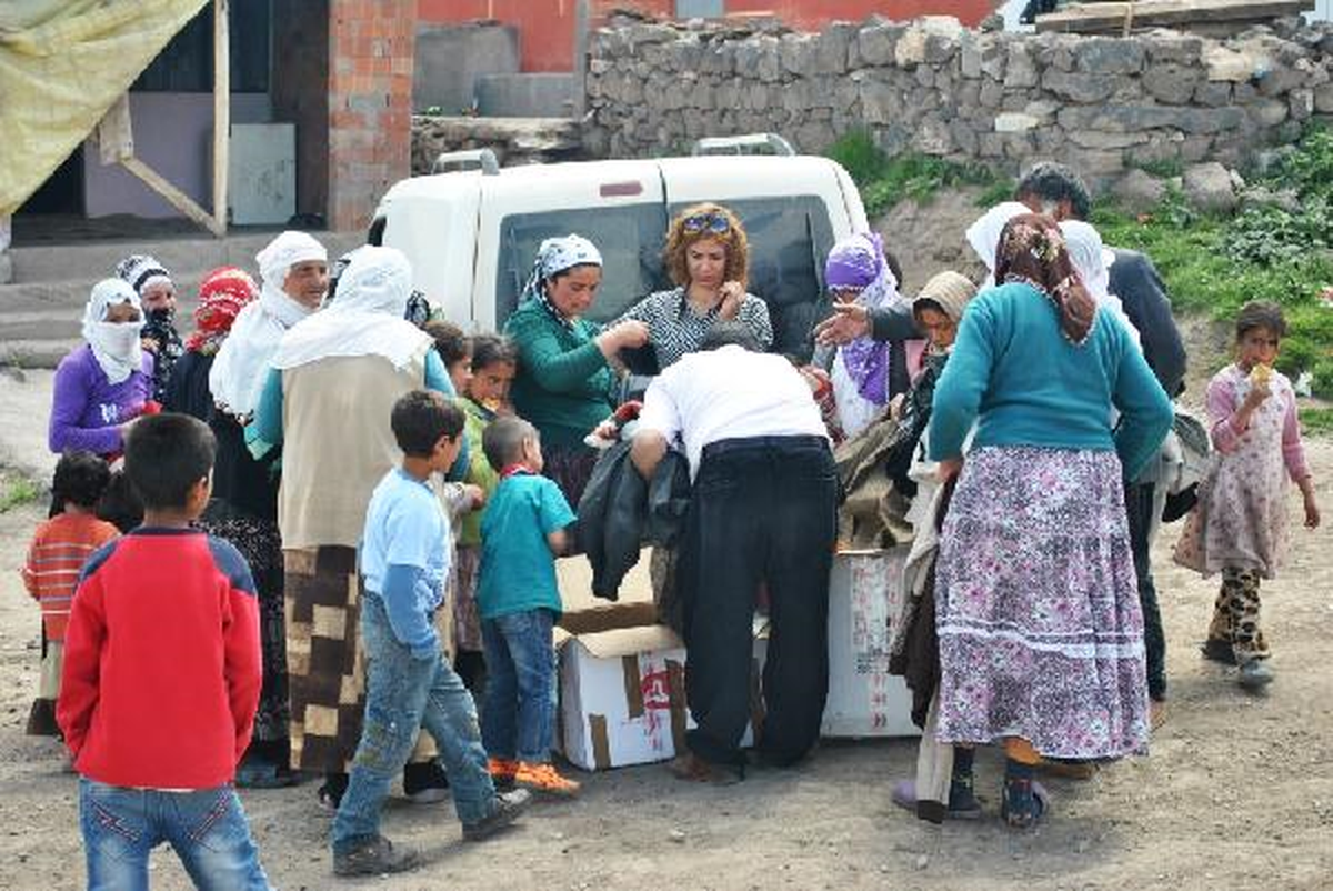 ÇYDD\'den Kadınlara Bayramlık Yardımı