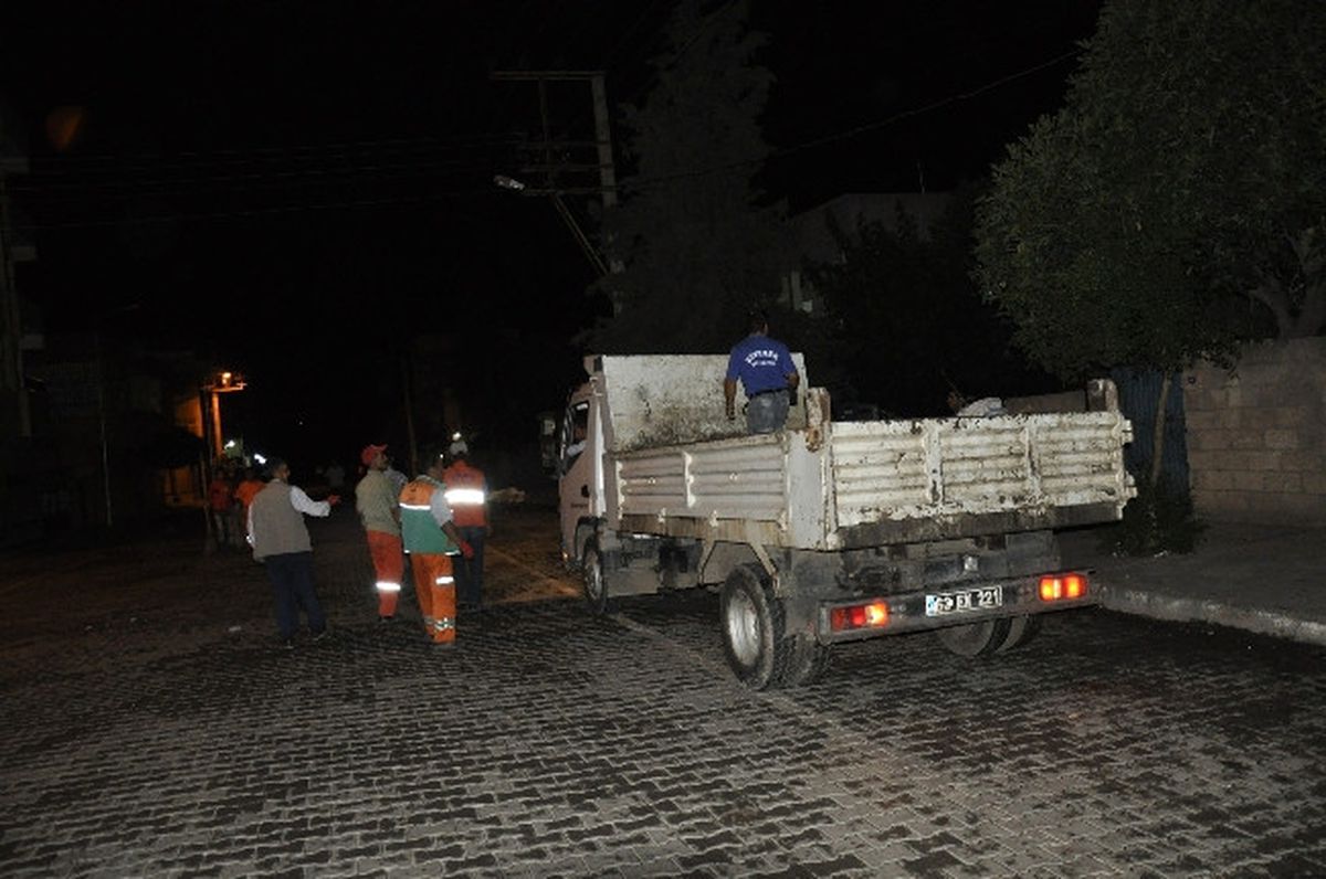 Daha Temiz Bir Siverek Kampanyası Gece Devam Ediyor
