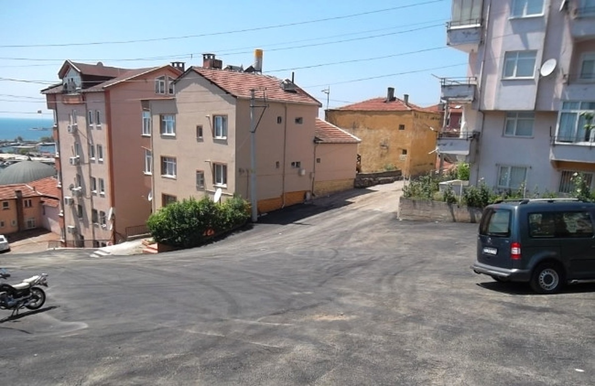 Ereğli\'de Asfalt Çalışmaları Sürüyor