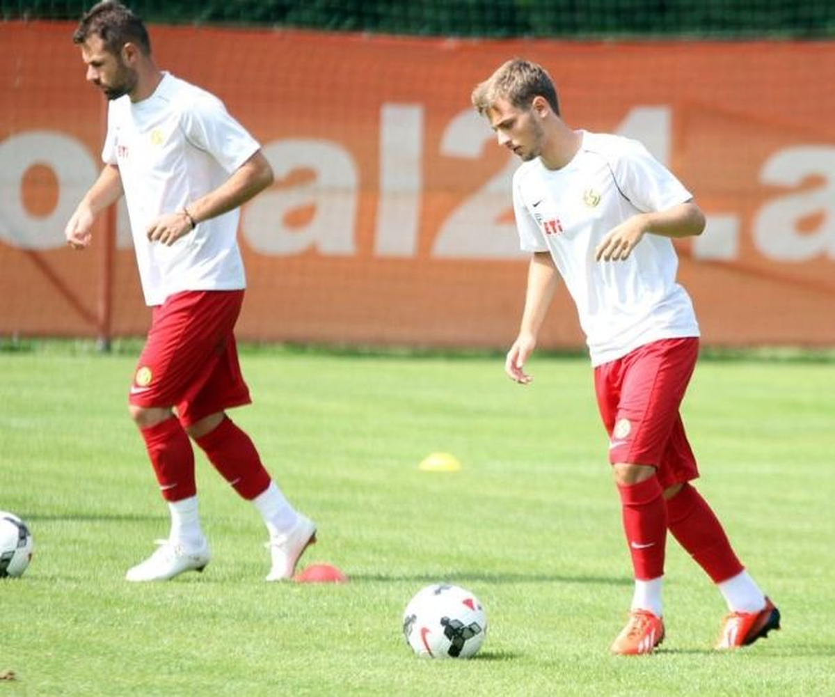 Eskişehirspor\'un Yeni Sezon Hazırlıkları Sürüyor