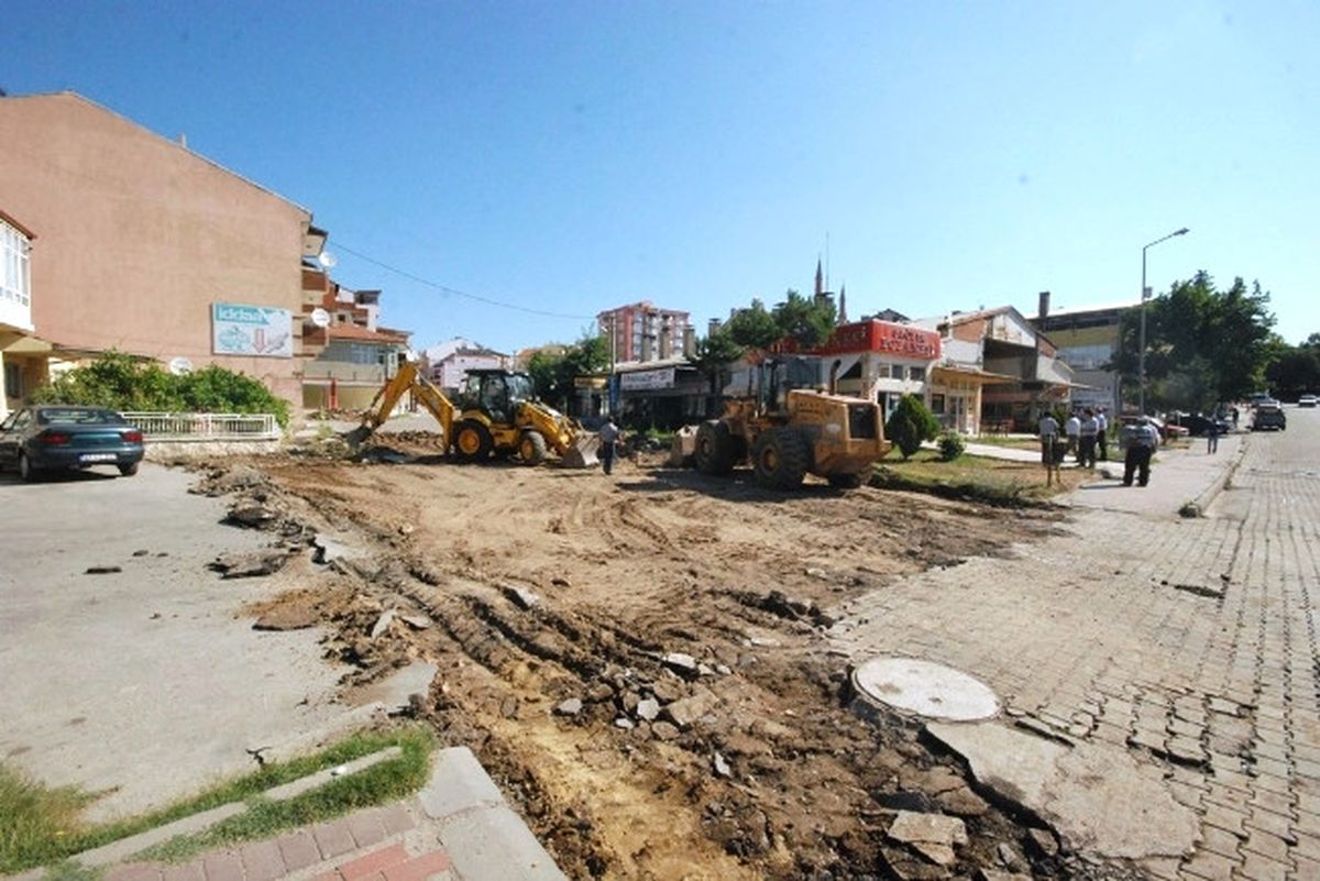 Gediz\'de Üst Yapı Çalışmaları