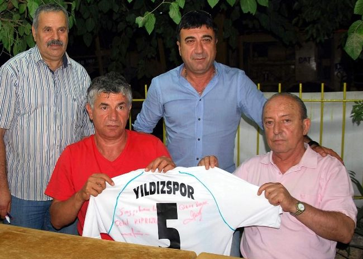 Giray Bulak, Aydın\'da Forma İmzaladı