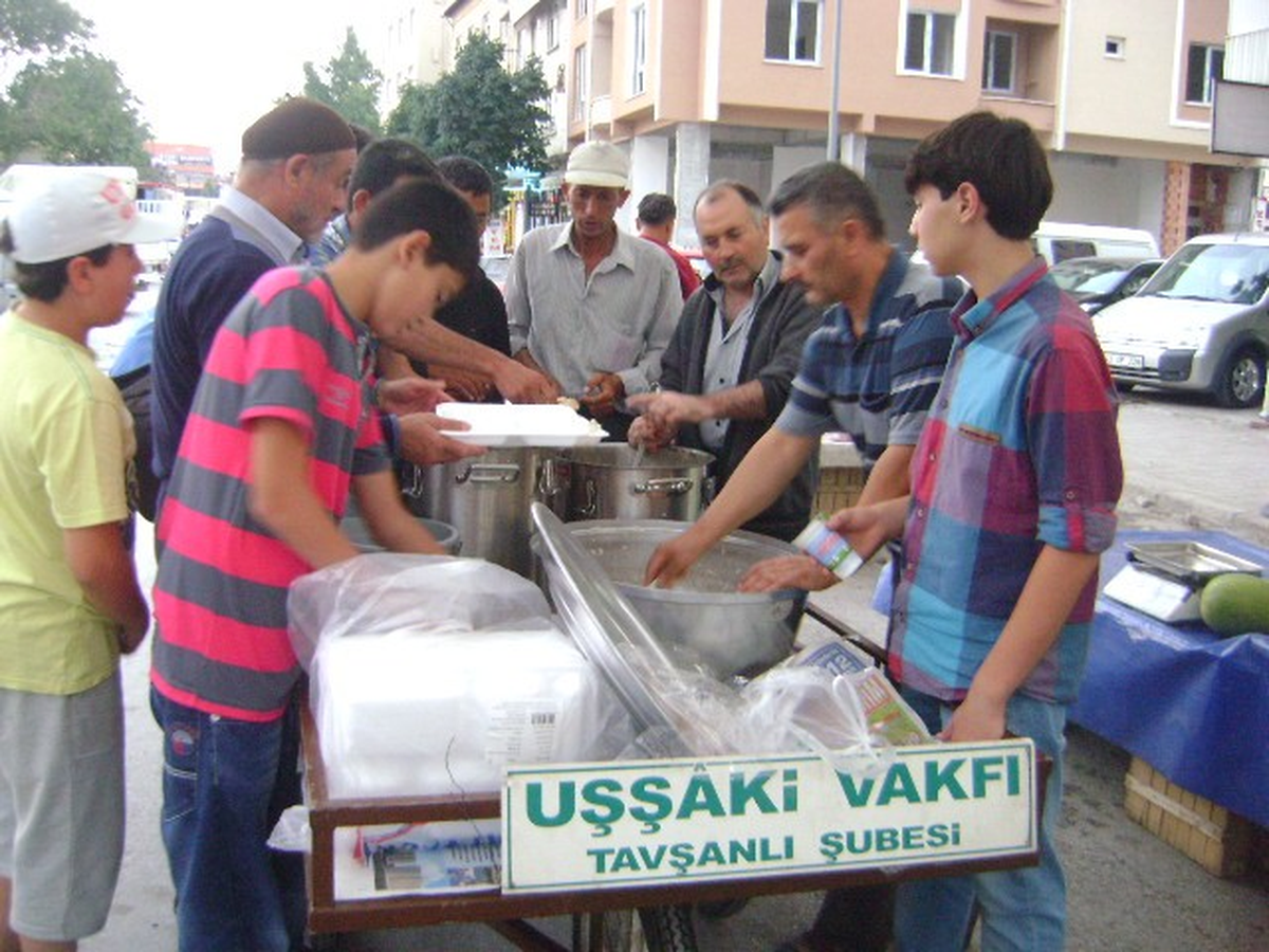 İftar\'a Yetişemeyenlere Hizmet