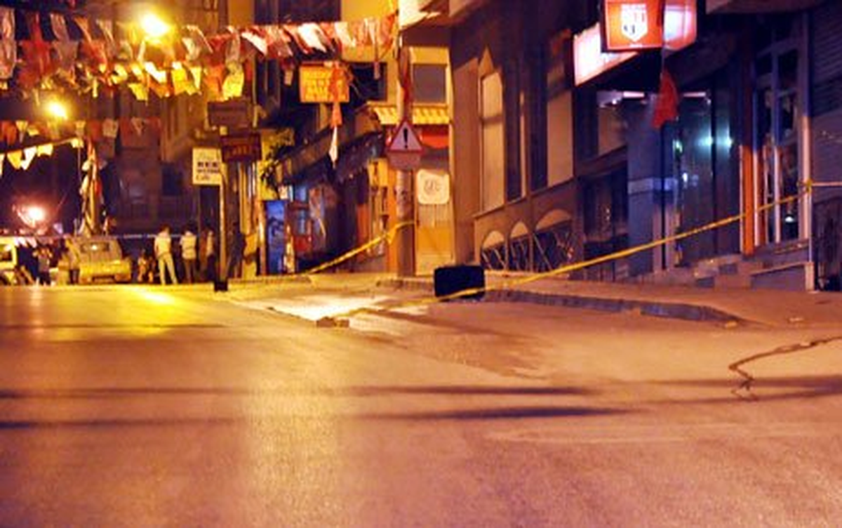 İzmir\'de Şüpheli Bavul