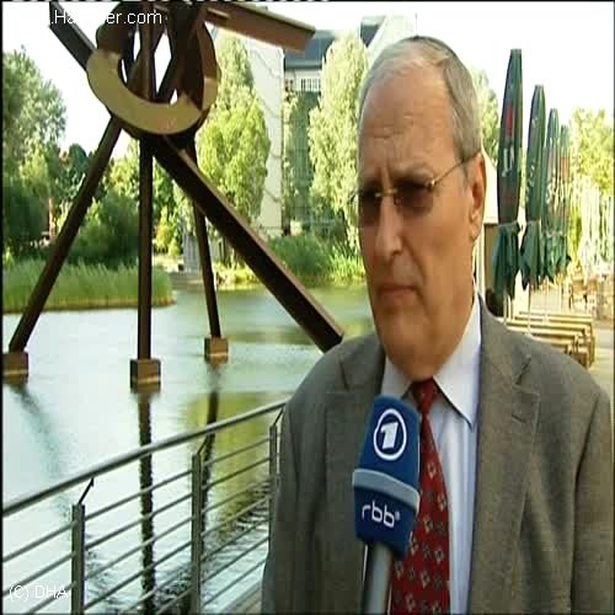 Nazileri İhbar Edenlere Ödül Kampanyası Tartışmaya Neden Oldu