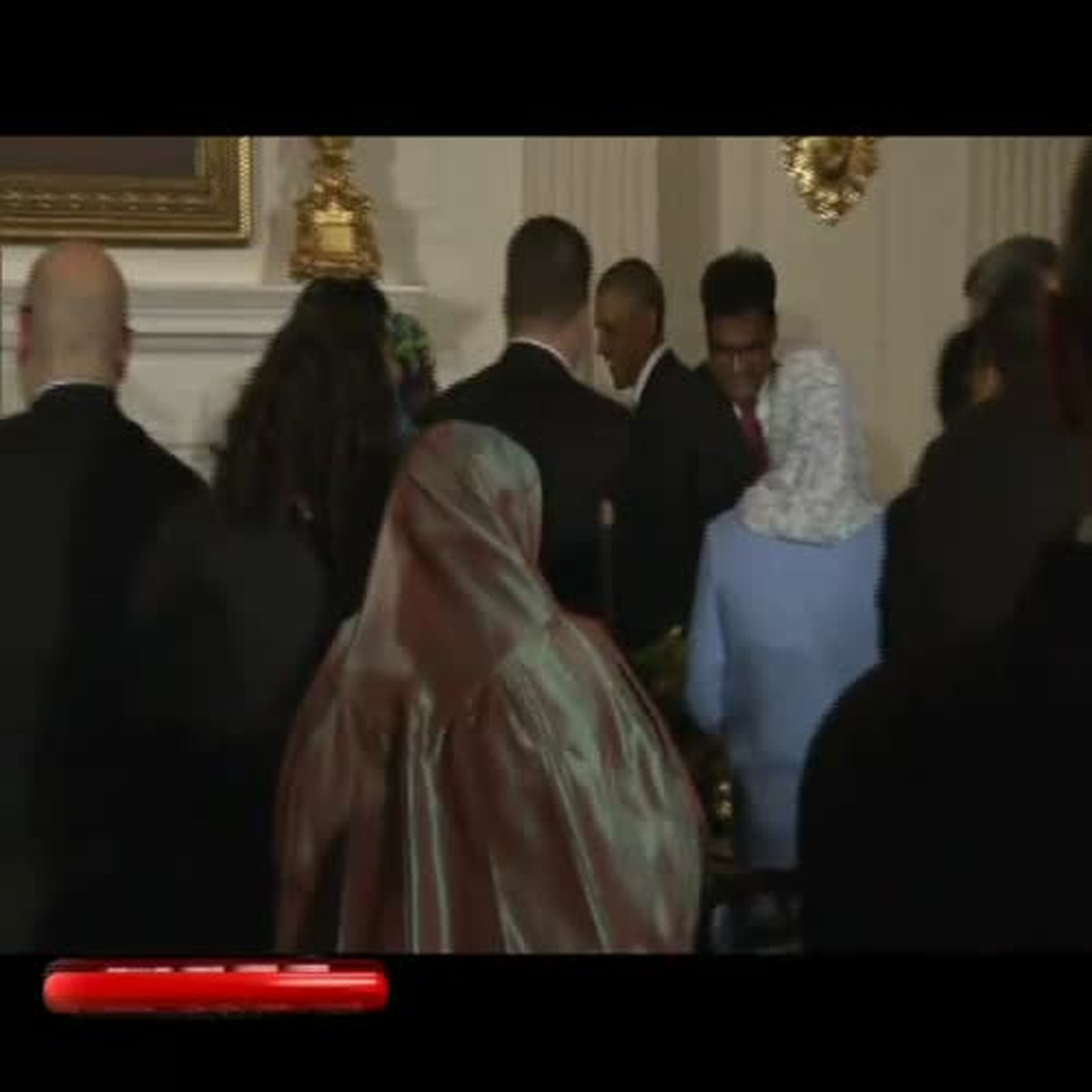 Obama İftar Yemeğinde Ayet Okudu
