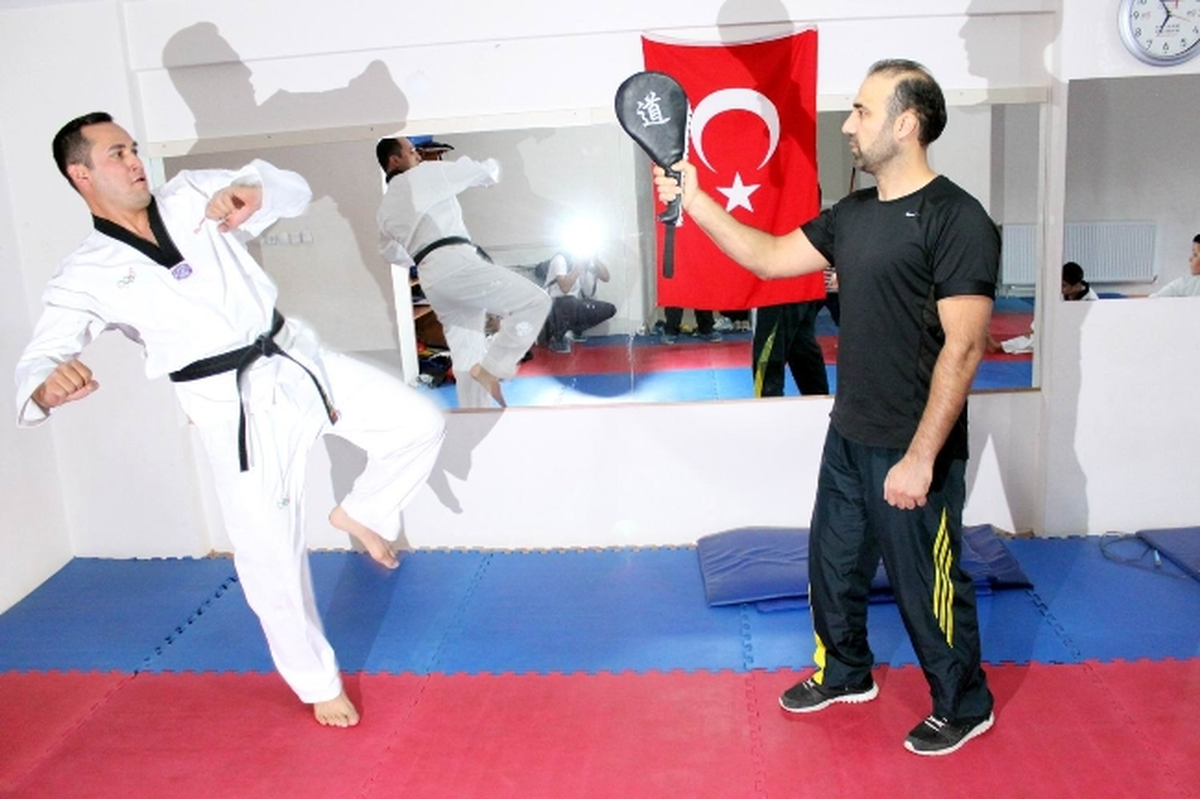 Okul Müdürü, Türkiye\'yi Temsil Edecek