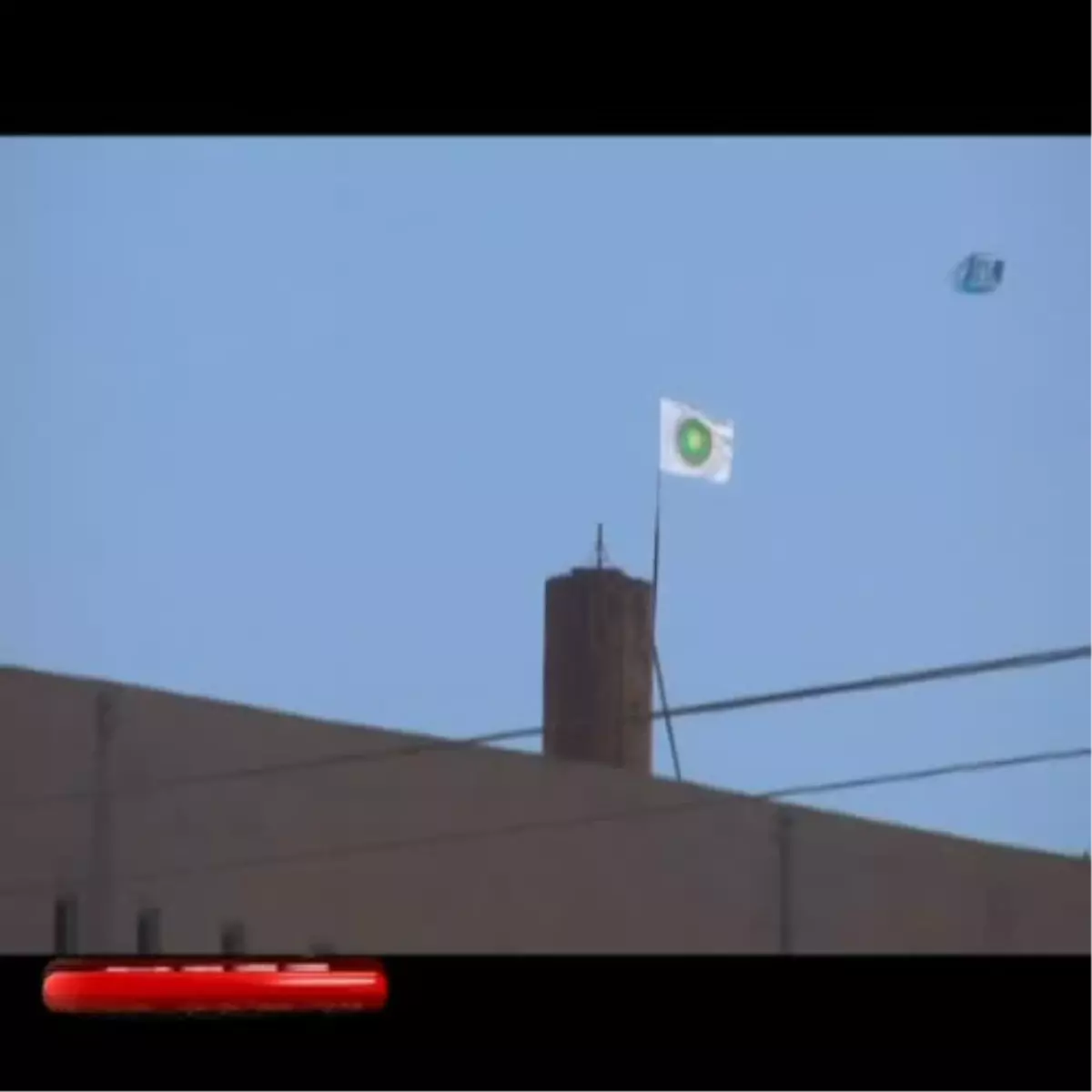 PYD Bayrağı İndirildi