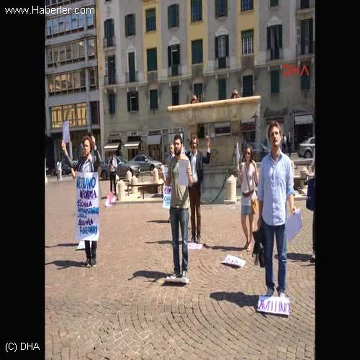 Roma\'da da \'Duran Adam\' Eylemi