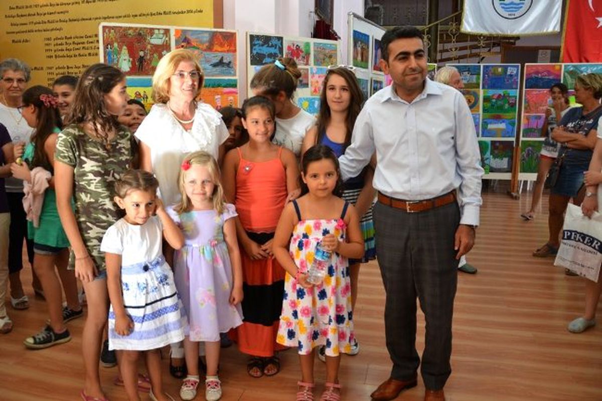 Saklıbahçe Sanatevi Çocuklarından Foça Konulu Resimler