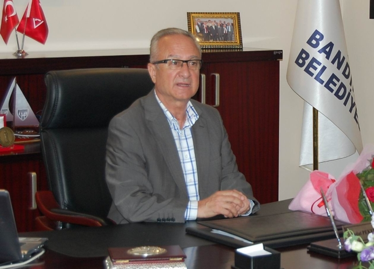 Sedat Pekel: "2014 Yerel Seçimlerinde Ben de Başkan Adayıyım"