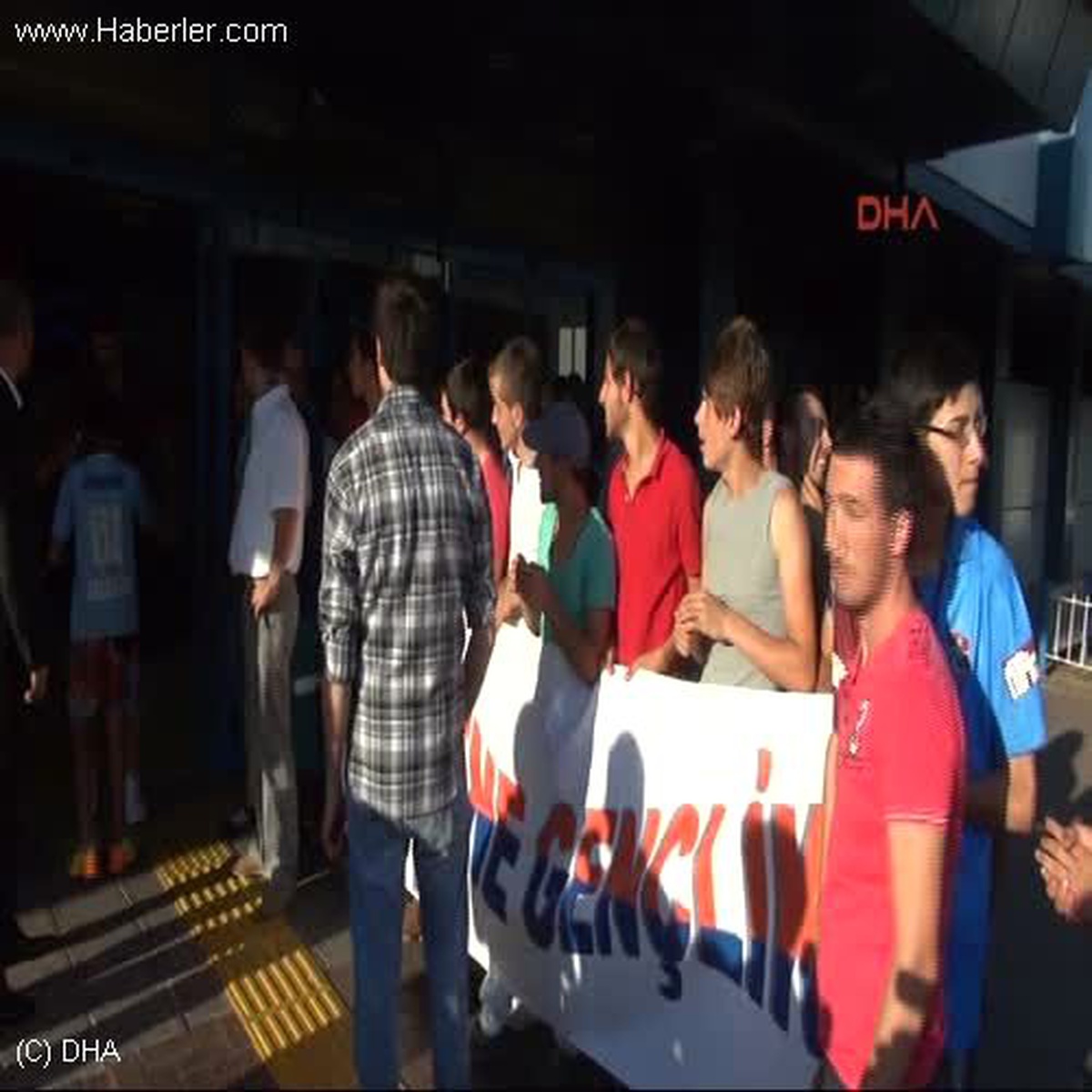 Trabzonspor\'a Coşkulu Karşılama