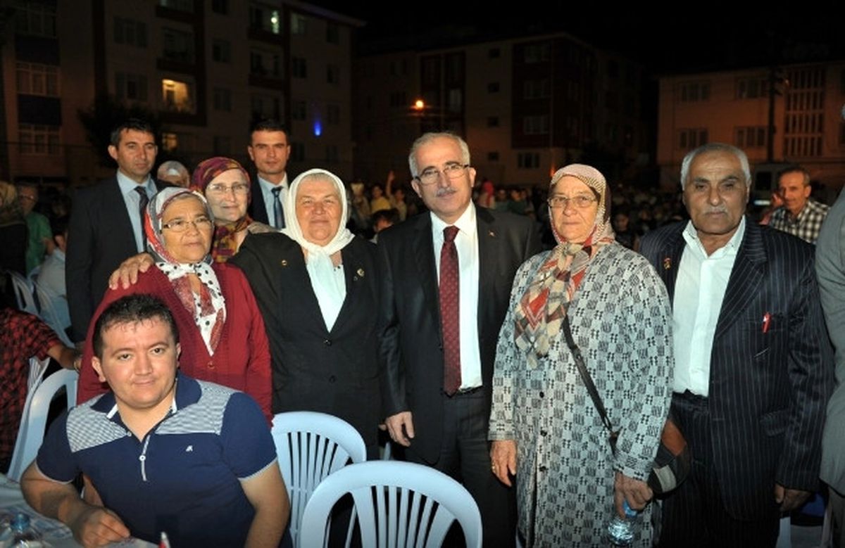 Türk Dünyası İftar Programları Devam Ediyor