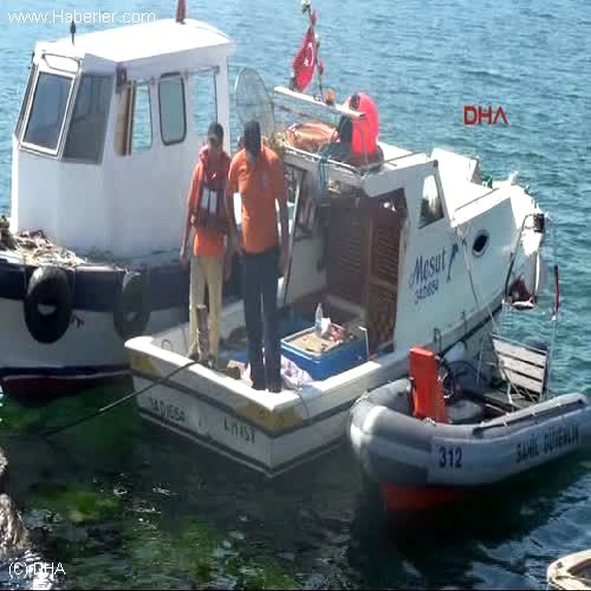 Tuzla\'da Tekne Battı